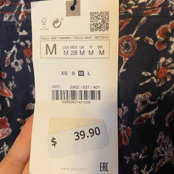 ZARA Navy Floral Ruffle Tank Top size medium - Picture 2 of 5